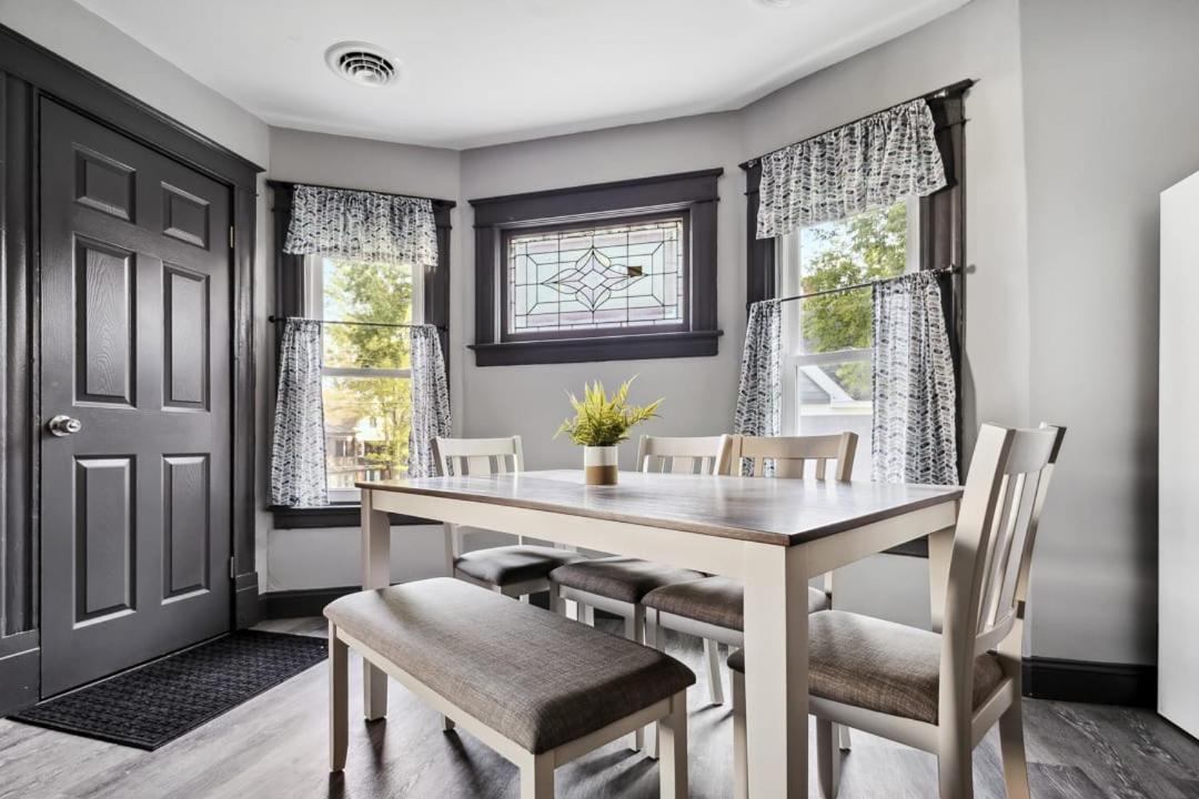 Spacious 6Br 2Ba Minutes For The Falls & Casino Niagara Falls Exterior photo