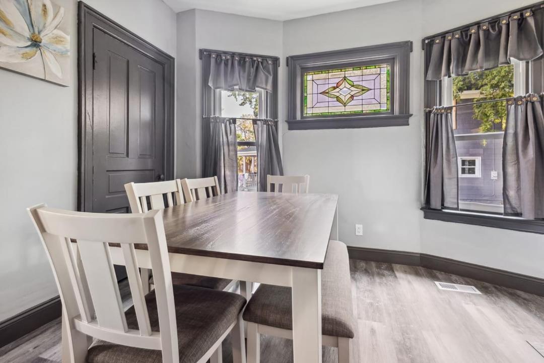 Spacious 6Br 2Ba Minutes For The Falls & Casino Niagara Falls Exterior photo