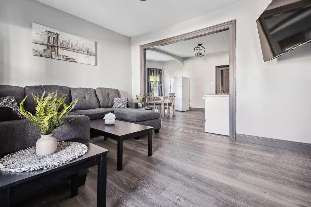 Spacious 6Br 2Ba Minutes For The Falls & Casino Niagara Falls Exterior photo
