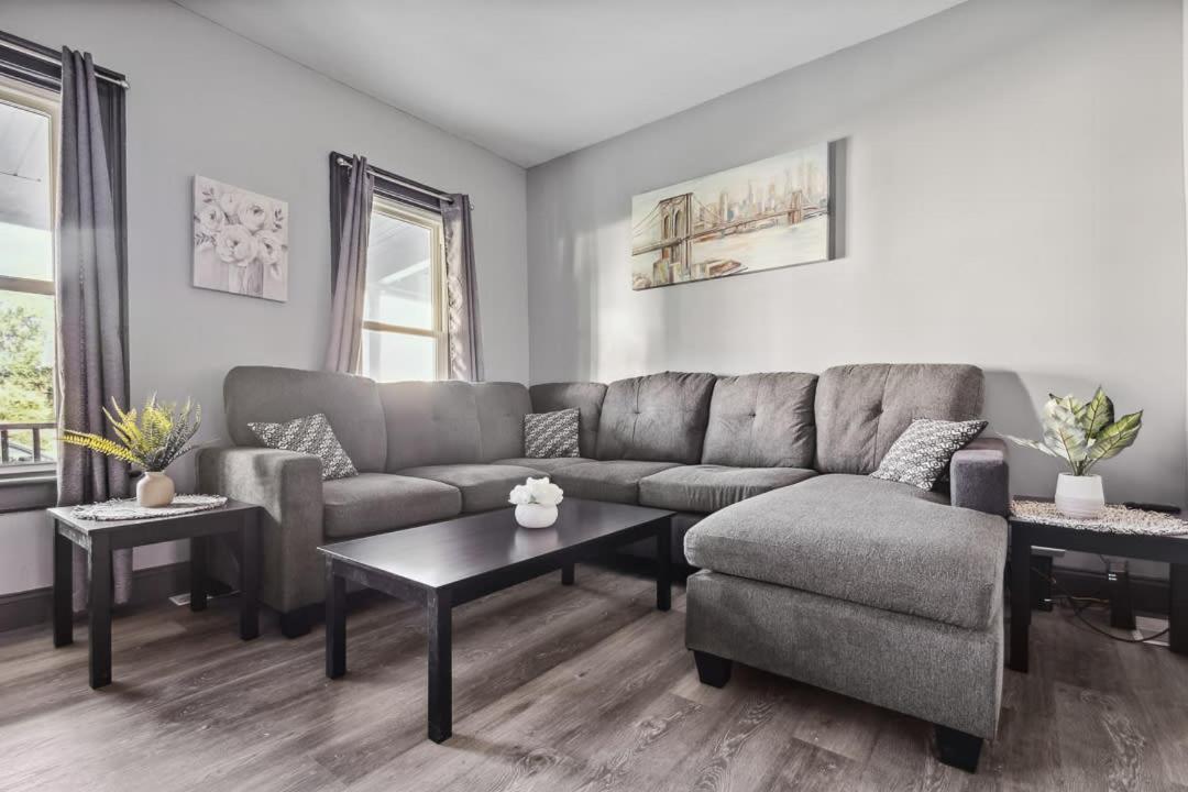 Spacious 6Br 2Ba Minutes For The Falls & Casino Niagara Falls Exterior photo